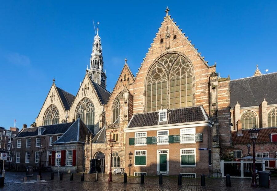 Amsterdam: Oude Kerk Entry Ticket - A Historical Landmark with a Modern Twist