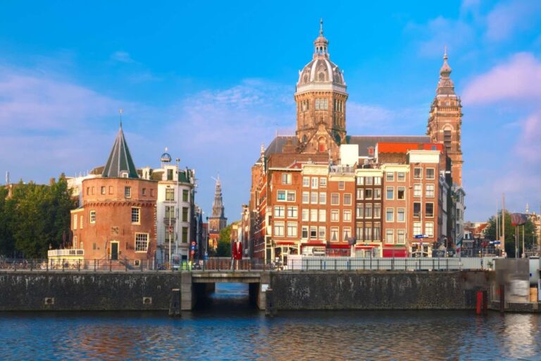 Amsterdam: Private Rijksmuseum Tour with Optional Pickup