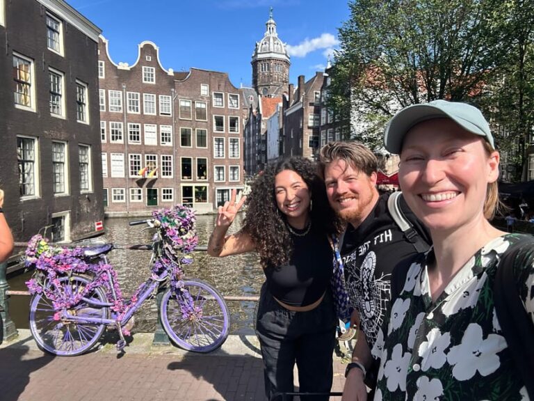 Amsterdam: small group tour: History, humor & hidden gems