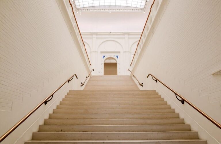 Amsterdam: Stedelijk Museum Guided Tour & Rijksmuseum Option