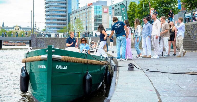 Amsterdam: The Newest Canal Cruise with Drink Option