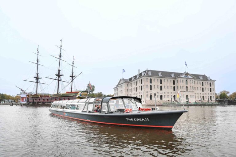 Amsterdam: Traditional Canal Cruise with Bar on Board