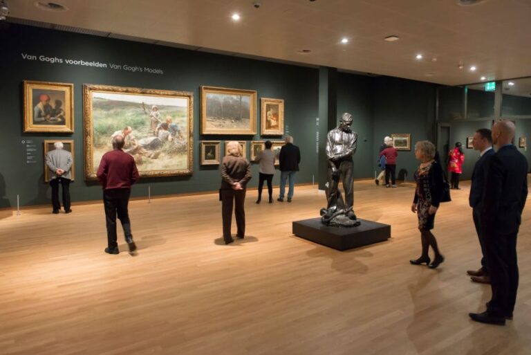 Amsterdam: Van Gogh Museum Ticket & Guided Tour