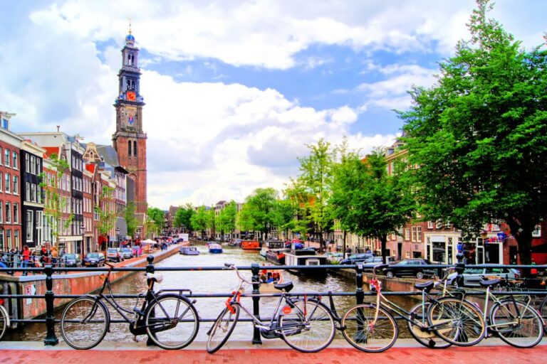 Amsterdam Walking Tour for Couples