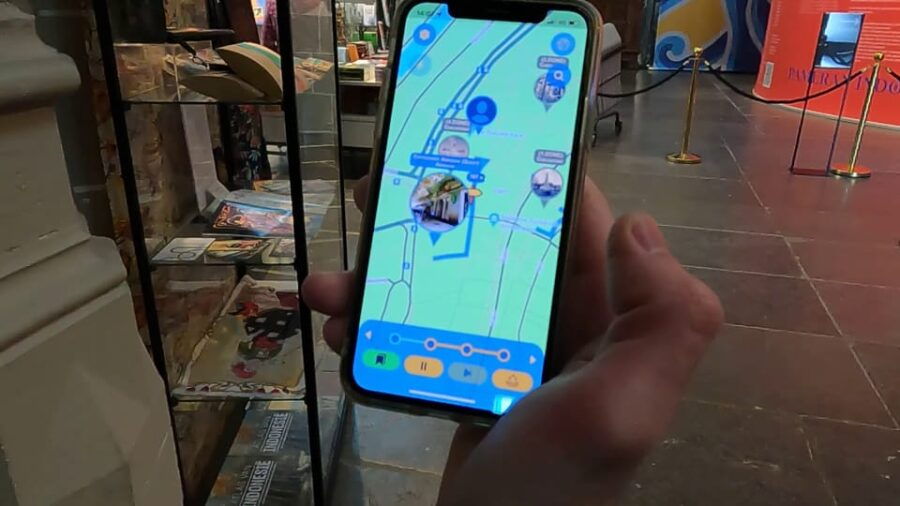 Amsterdam Walking Tour with Smartphone App - Exploring the Tour: What to Expect
