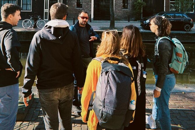 Amsterdam walking tour: WWii, Liberal Amsterdam & waterways