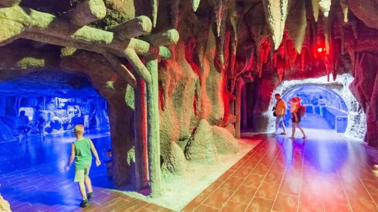 Antalya: Aquarium, Wax Museum, Snow World, Wild Park