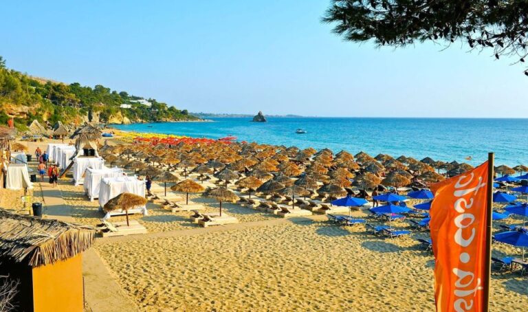Argostoli Port: Shorex to Makris Gialos Beach Relaxation