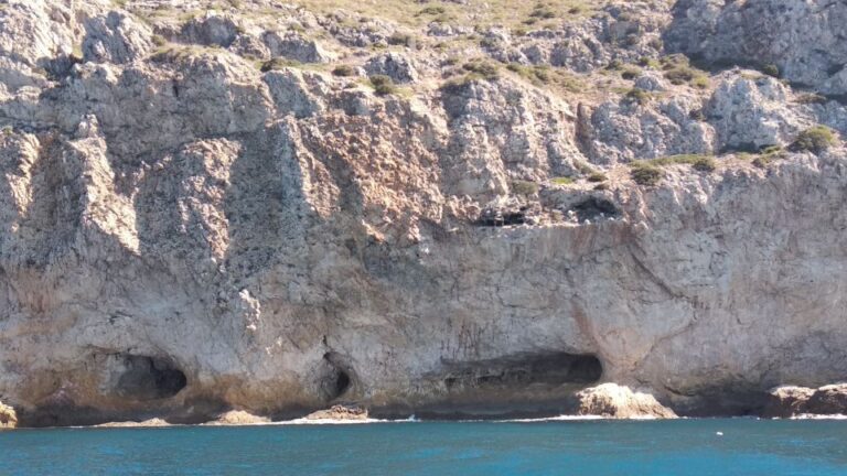 Arrábida – Sesimbra: Boat Tour Mysteries of Cape Espichel