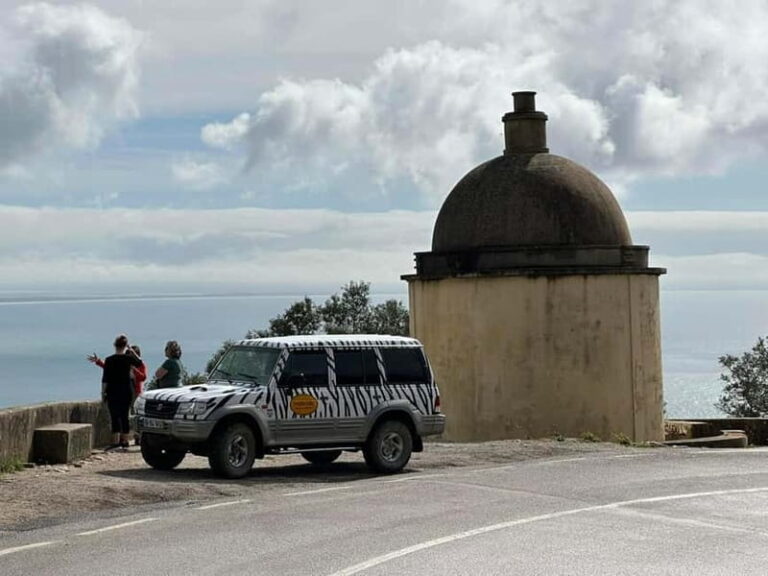 Arrábida – Sesimbra: Jeep Tour and Wine Tasting at Azeitão