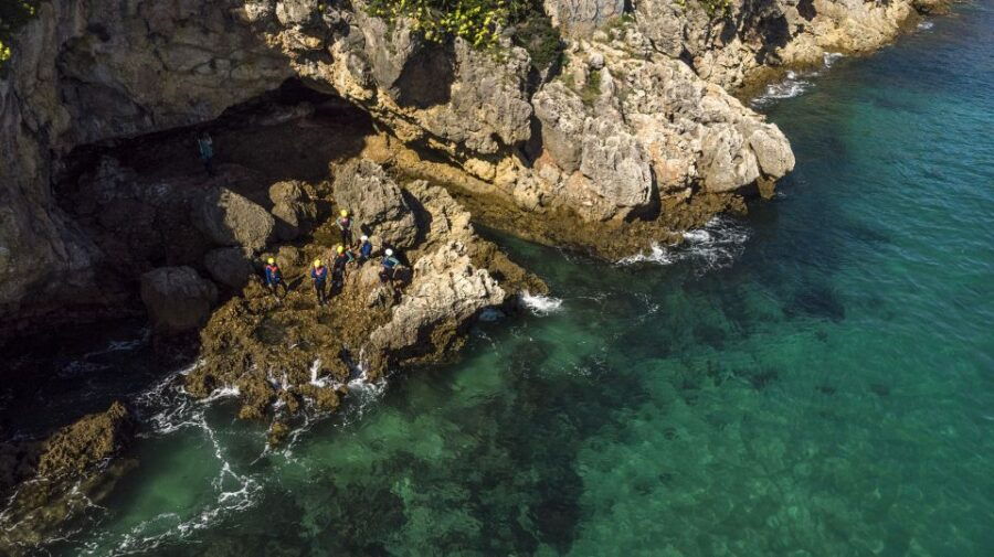 Arrábida: Setubal, Sesimbra Coasteering & Speedboat Tour - What is the Arrábida Coasteering & Speedboat Tour?