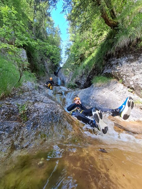 Bad Goisern: Canyoning tour for beginners & advanced canyoners in the Salzkammergut