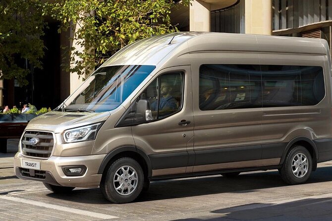 Barcelona Airport (BCN) Private Transfer to Barcelona City/Hotels