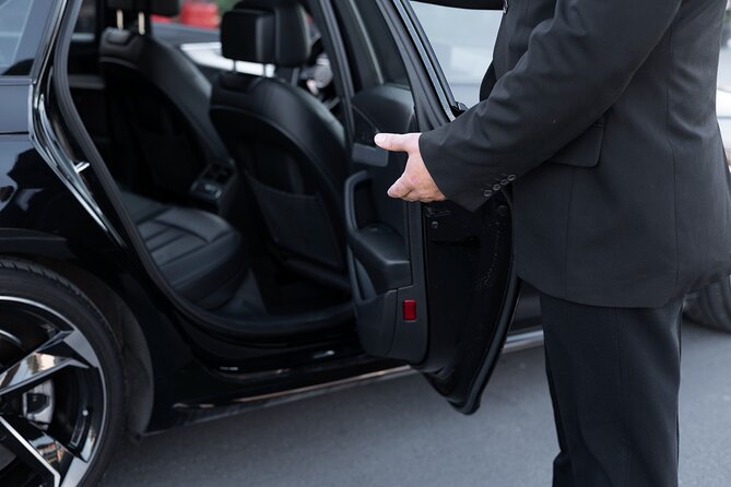 Beauvais Airport to Paris Transfer  Private Sedan