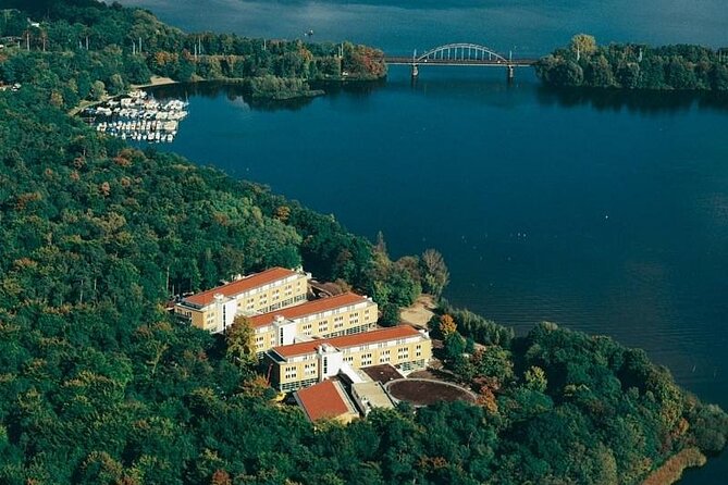 Berlin and Potsdam Private full day Tour by Car - Introduction to the Tour Experience