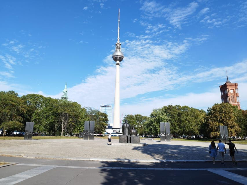 Berlin Rickshaw Cruise Cruise line Ships Start Haubtbahnhof - The Itinerary and Key Stops