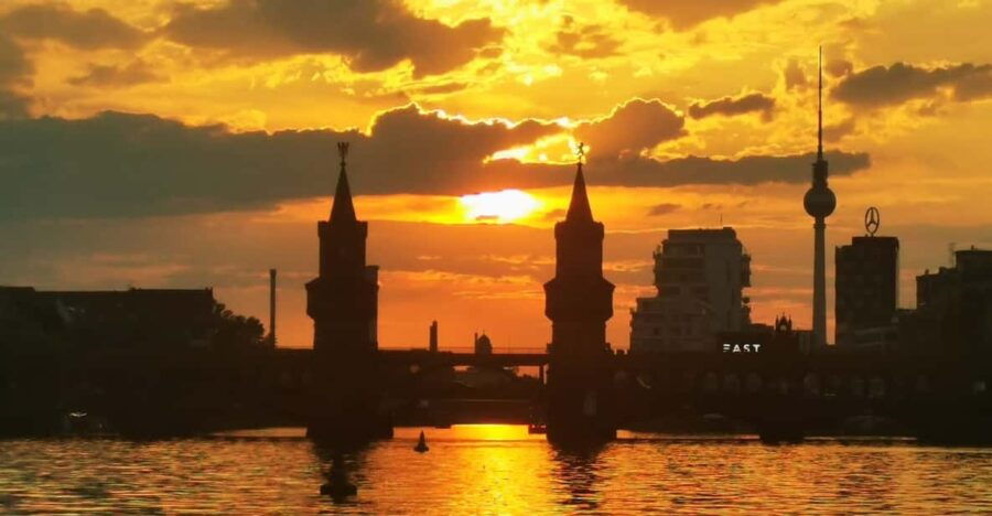 Berlin: Solar Powered Sunset Catamaran Cruise & Audio Guide - The Experience Onboard