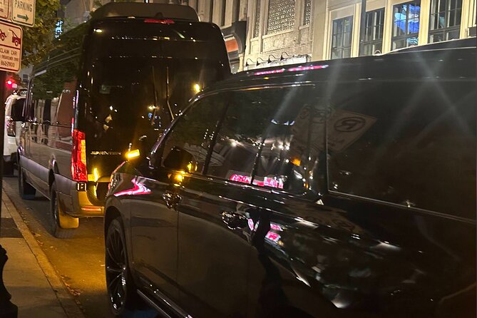 Best Nashville Limo Service, and BNA Airport Round trip transfers