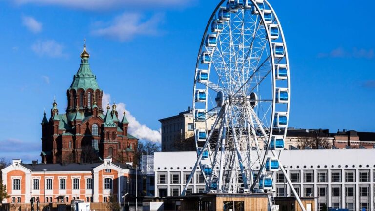 Best of Helsinki: Private Walking Tour with a Local