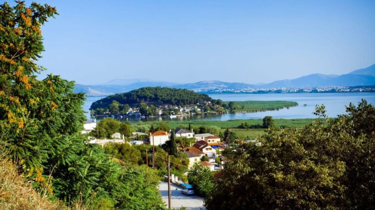 Best of Ioánnina: Private Walking Tour with a Local