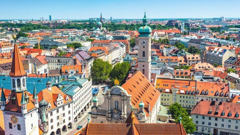 Best of Munich: Private Walking Tour with a Local