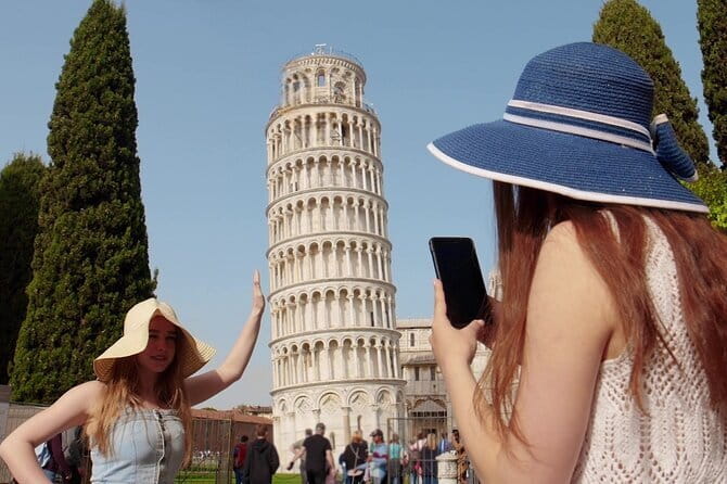 Best of Pisa, Lucca, Volterra: Small Group Tour from Florence