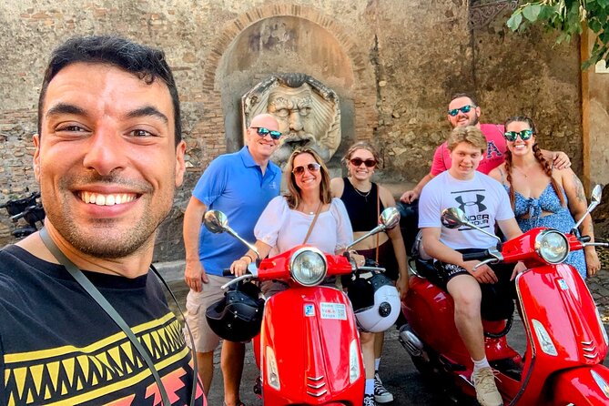 Best of Rome Vespa Tour with Francesco (Official Licensed Guide)