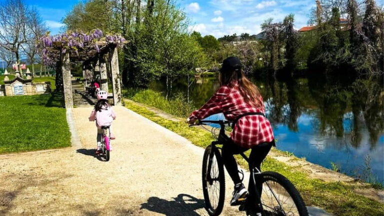Bike tour with local guide (Arcos de Valdevez or National Park)