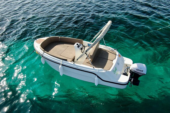 Boat Rental Without License in Ibiza and San Antonio - An Overview of the Experience