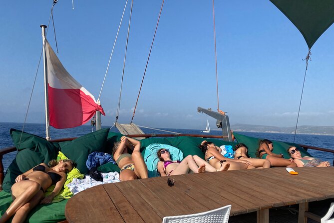 Boat tour of San Pietro Island