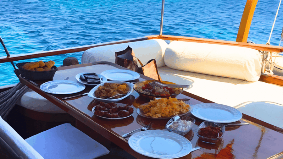 Bodrum Private Boat Trip For Big Groups - Setting the Scene: What to Expect on Your Private Bodrum Boat Trip