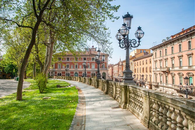Bologna Scavenger Hunt and Highlights Self-Guided Tour - Discovering Bologna Through a Puzzle-Like Lens