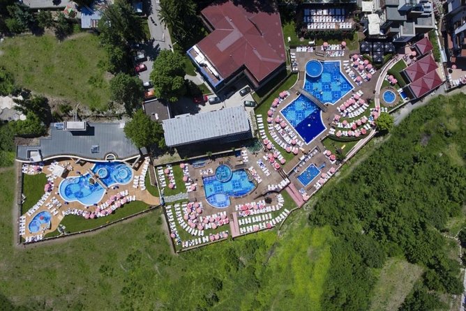 Borovets: Thermal pool escape