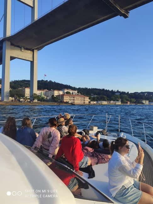 Bosphorus Sunset Yacht Cruise with Guide & Snacks - What to Expect from the Bosphorus Sunset Yacht Cruise