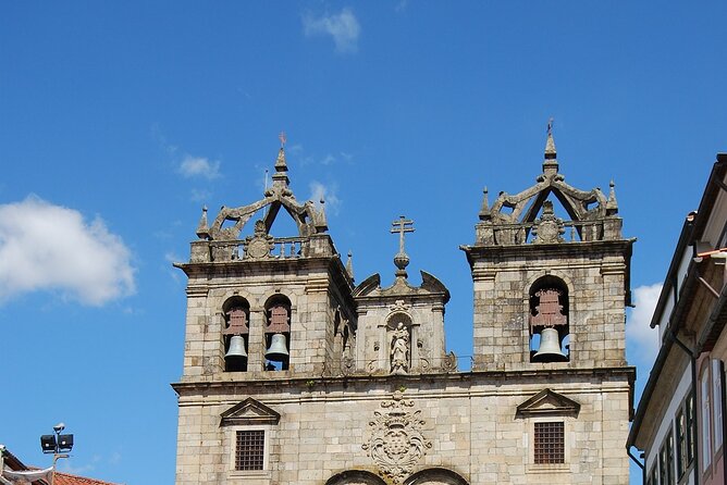 Braga/Guimarães: 1 Day with Lunch + farm and wine tasting - An In-Depth Look at the 1-Day Braga and Guimarães Tour