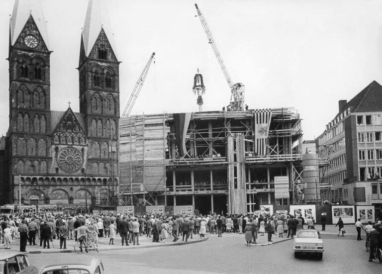 Bremen: Historic old town tour with Geo Epoche