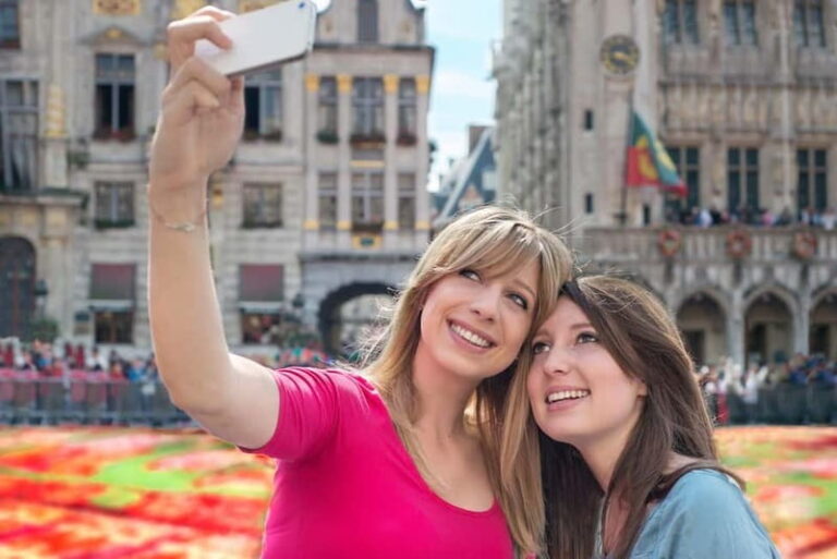 Brussels: Highlights and Hidden Corners Private Guided Walk