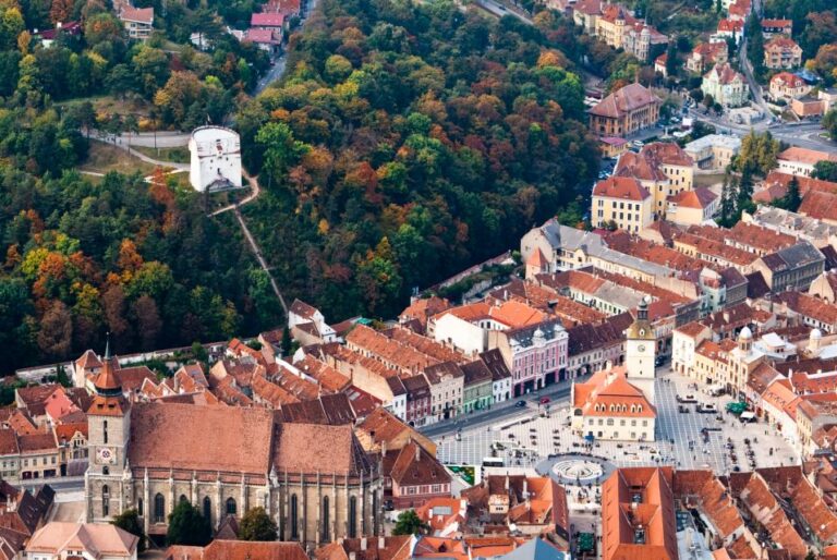 Bucharest: Dracula Castle, Peles Castle & Brasov Guided Tour