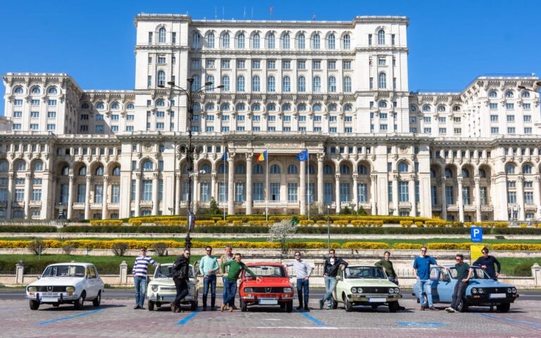 Bucharest: Private Communist Tour in a Romanian Vintage Car