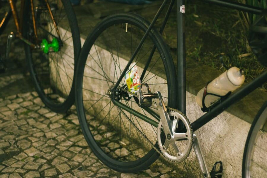 Bucharest: Sightseeing Tour by Bike. Bike-a-rest! - An In-Depth Look at the Bucharest Bike Tour