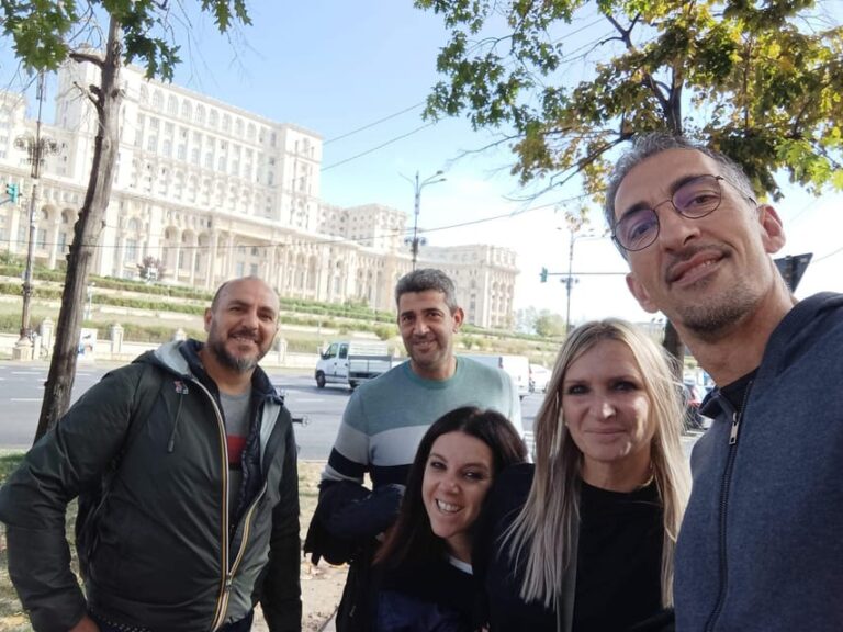 Bucharest: tour in the Parliament in Italian+exterior visit with guide
