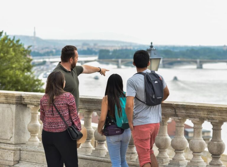 Buda Castle and Mathias Church Guided Tour