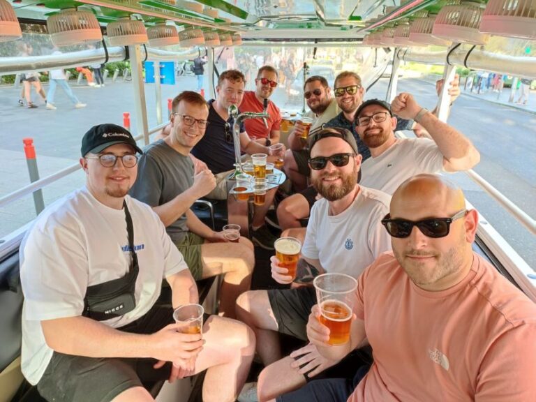 Budapest: eBeerBus Sightseeing Tour