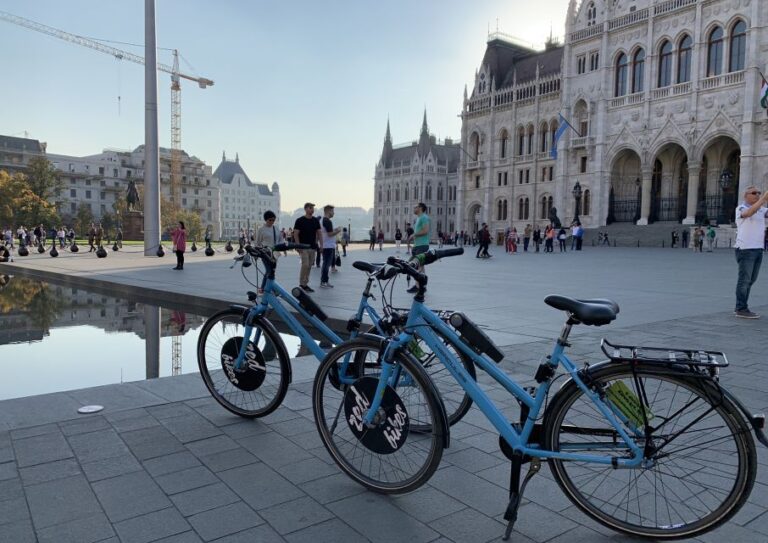 Budapest Highlights Private Bike Tour