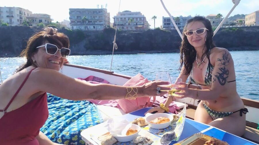 Buscemi, Aci Trezza, Acireale: lunch and dinner every days - FAQ