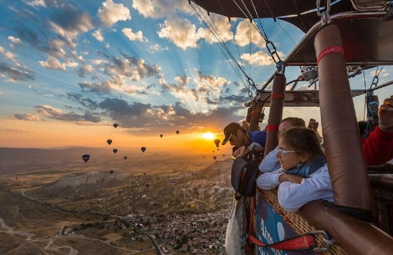 Cappadocia: Red Tour and Sunrise Balloon Tour