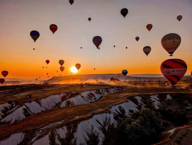 Cappadocia: Sunrise Hot-Air Balloon Flight