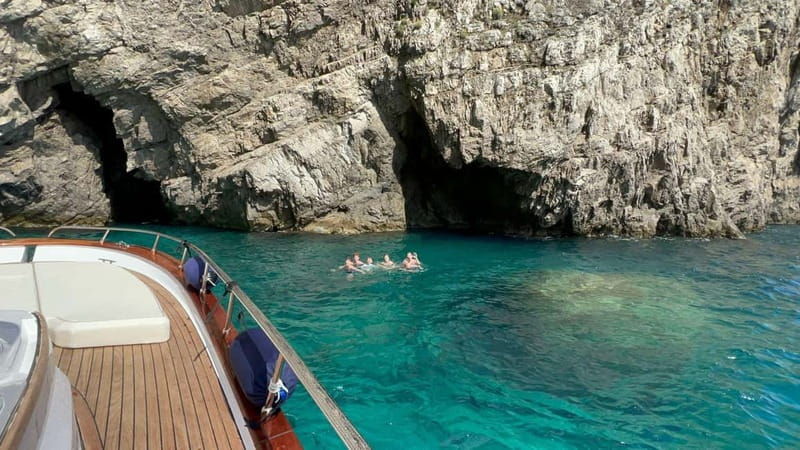 Capri: All Inclusive Boat Cruise with City Tour - Good To Know