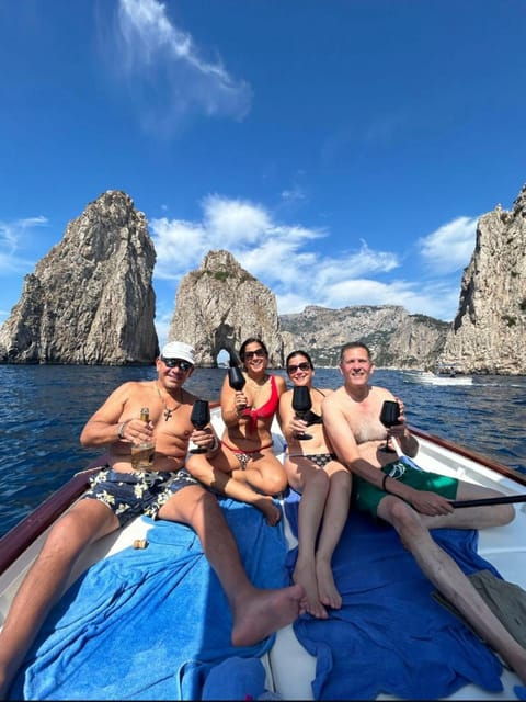 Capri: Experience the magic of the island with an unforgettable Sunset Tour - Why Choose the Capri Sunset Boat Tour?
