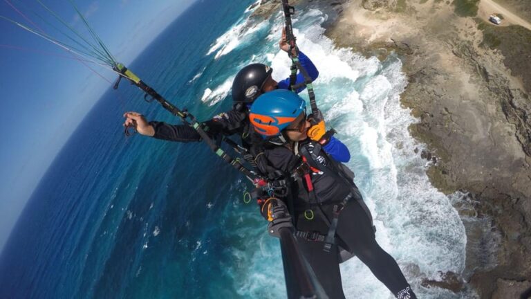 Castelsardo: tandem paragliding flight in Littigheddu